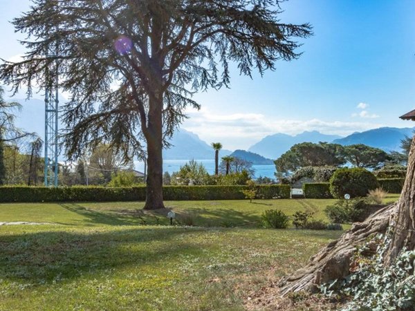 appartamento in vendita a Menaggio in zona Castello