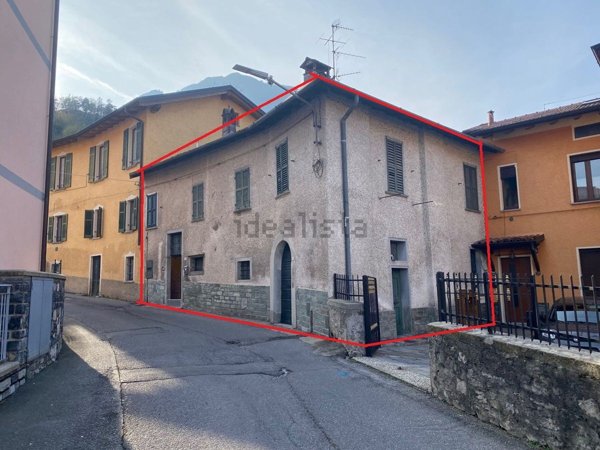 casa indipendente in vendita a Menaggio in zona Croce