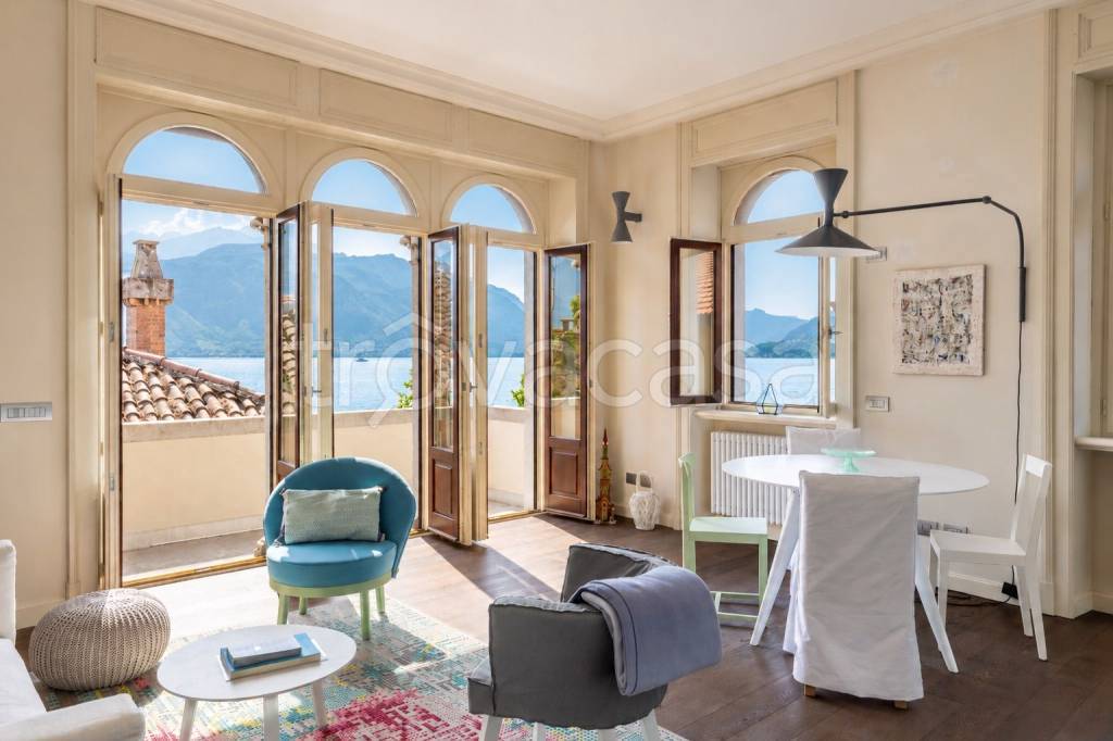 appartamento in vendita a Menaggio in zona Castello