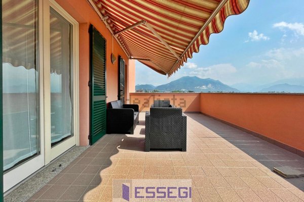 appartamento in vendita a Merone
