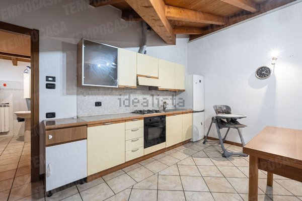 appartamento in vendita a Merone