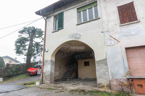 appartamento in vendita a Merone