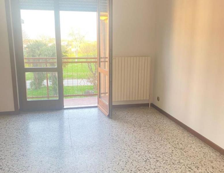 appartamento in vendita a Merone