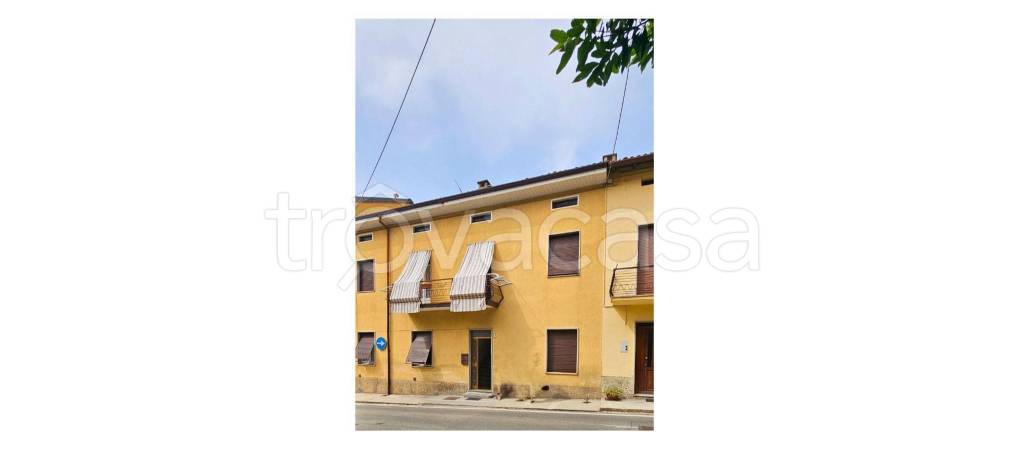 appartamento in vendita a Merone