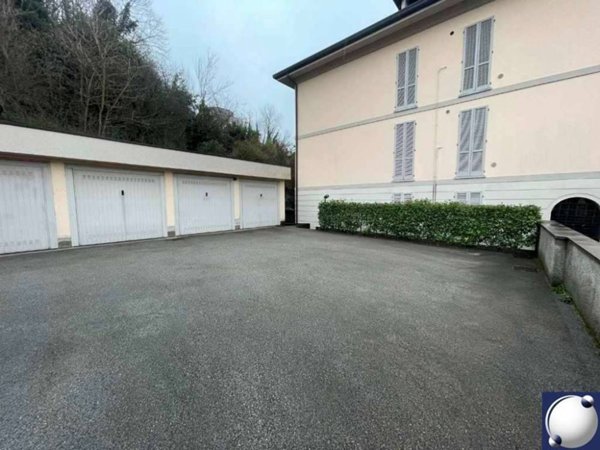 appartamento in vendita a Merone