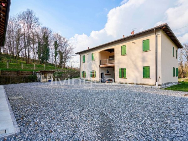 appartamento in vendita a Merone