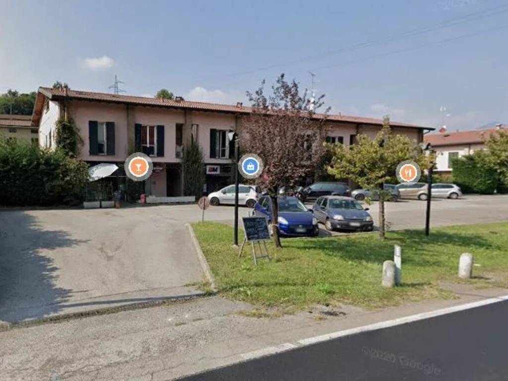 negozio in vendita a Merone
