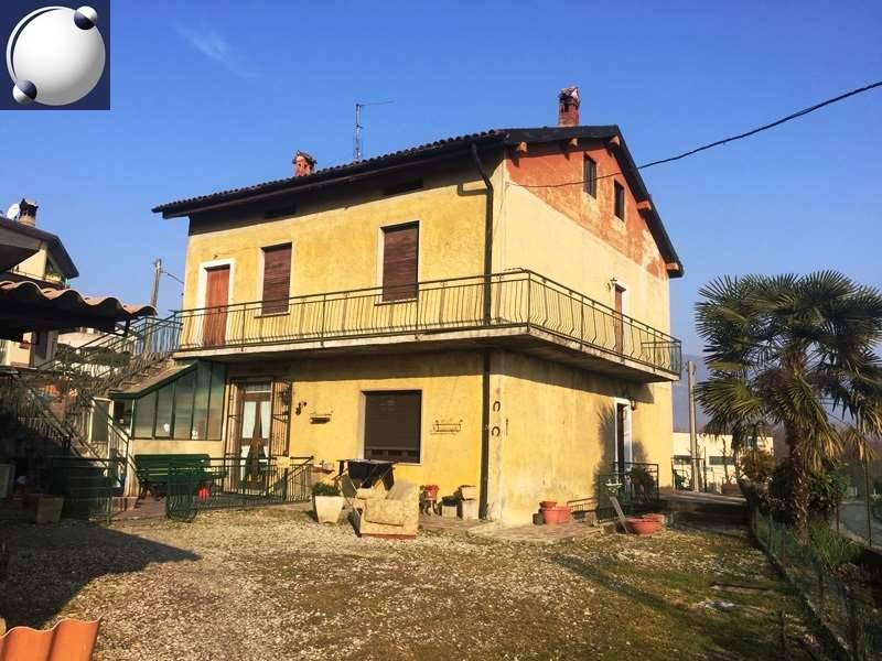 appartamento in vendita a Merone