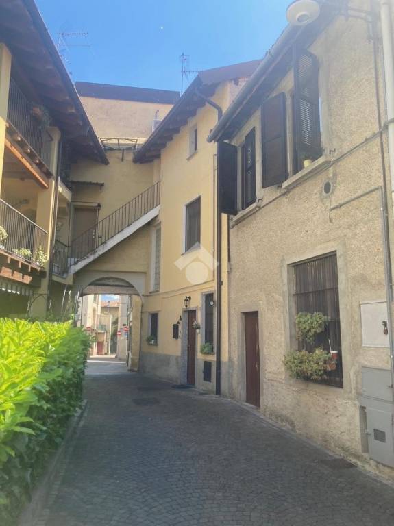 appartamento in vendita a Merone