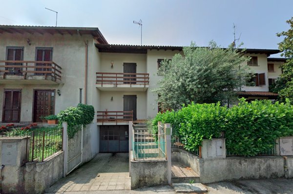appartamento in vendita a Merone