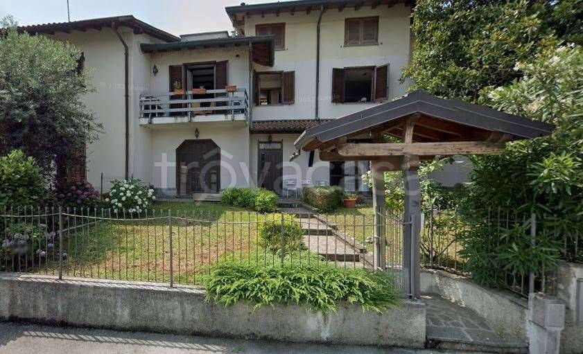 appartamento in vendita a Merone