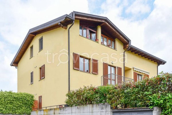 appartamento in vendita a Merone