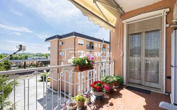 appartamento in vendita a Merone