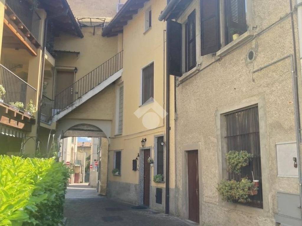 appartamento in vendita a Merone