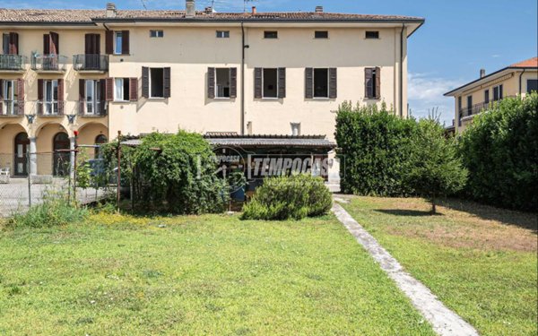 appartamento in vendita a Merone