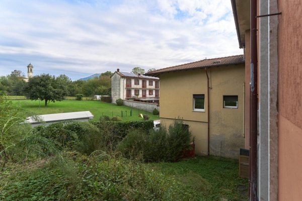 appartamento in vendita a Merone