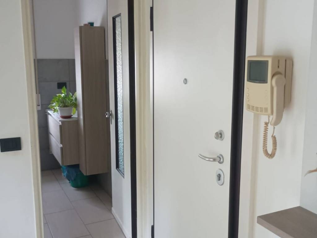appartamento in vendita a Merone