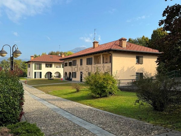 appartamento in vendita a Merone