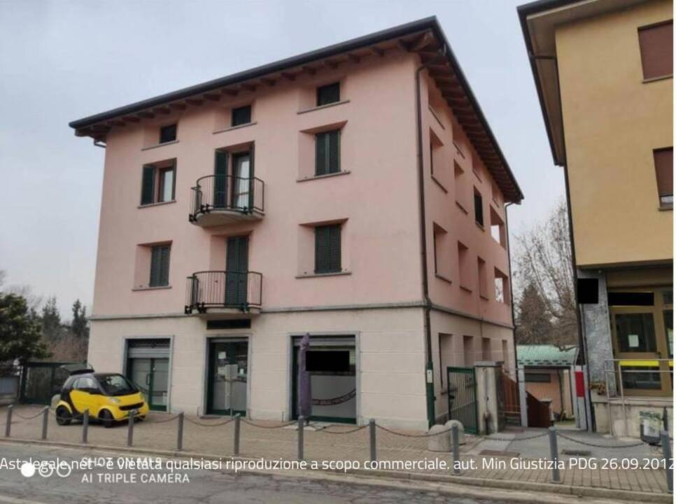 negozio in vendita a Merone