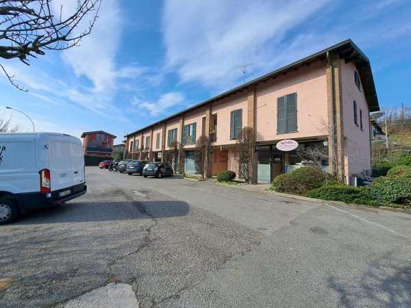 ufficio in vendita a Merone