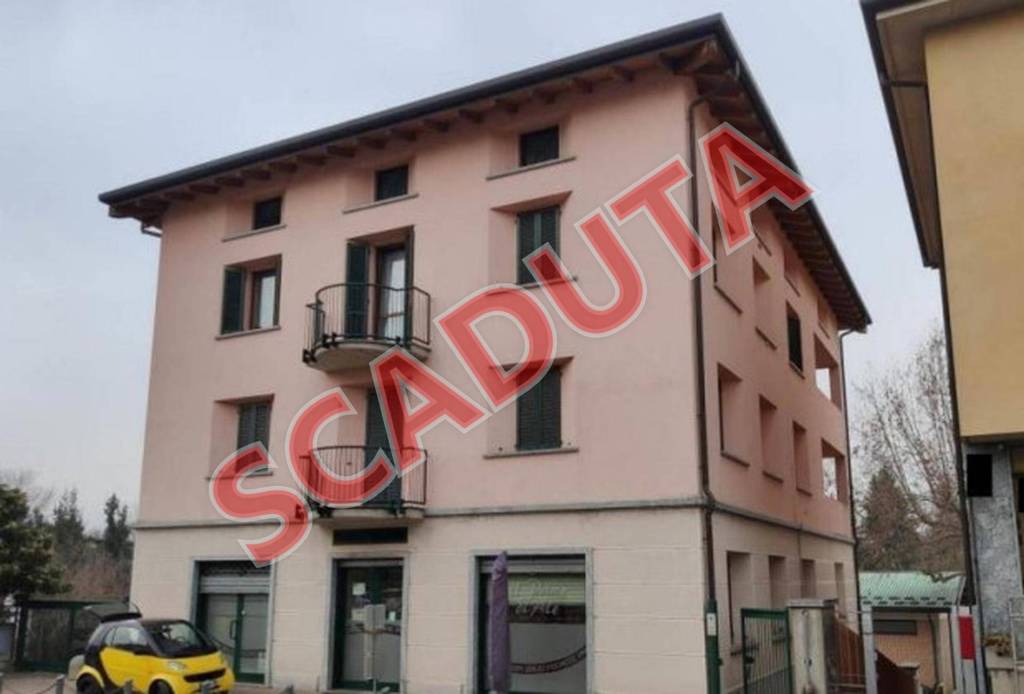 appartamento in vendita a Merone
