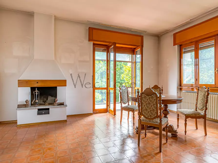 casa indipendente in vendita a Merone