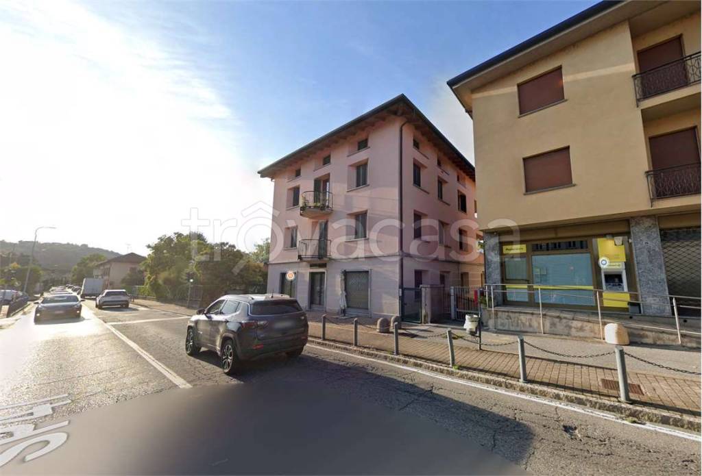 appartamento in vendita a Merone