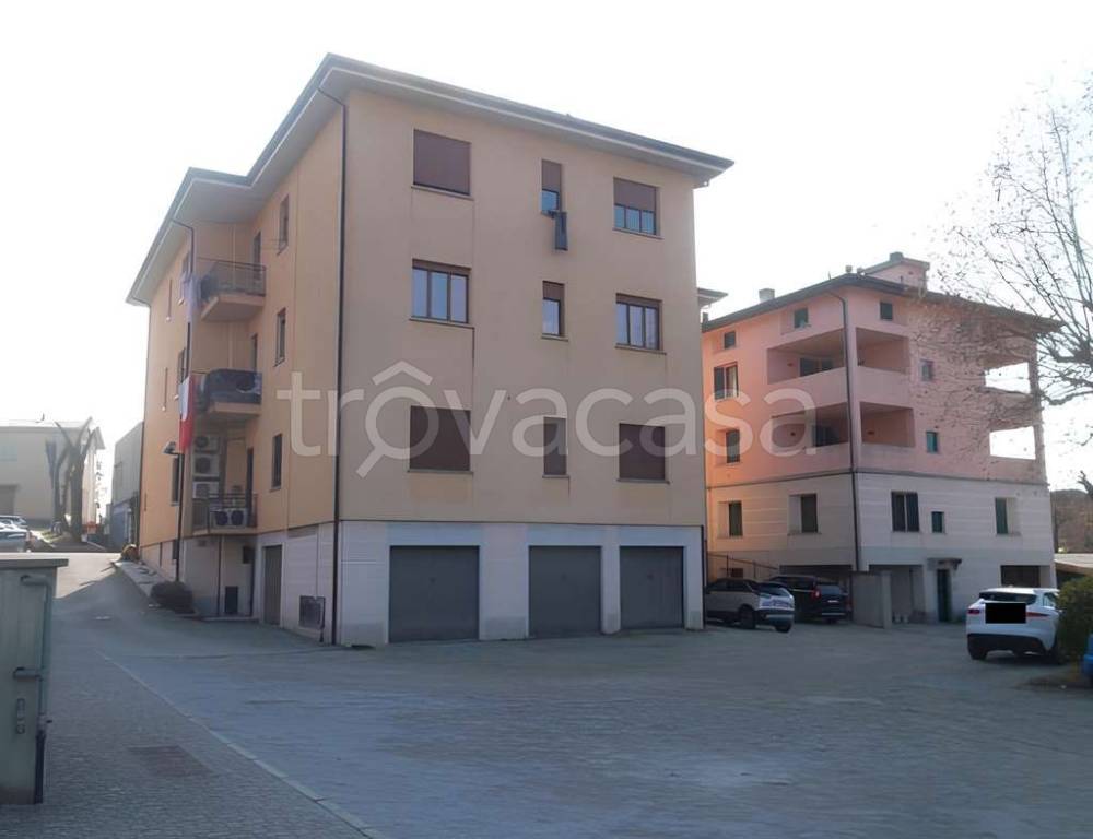 appartamento in vendita a Merone