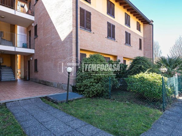 appartamento in vendita a Merone