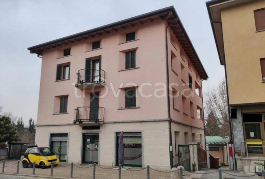 appartamento in vendita a Merone