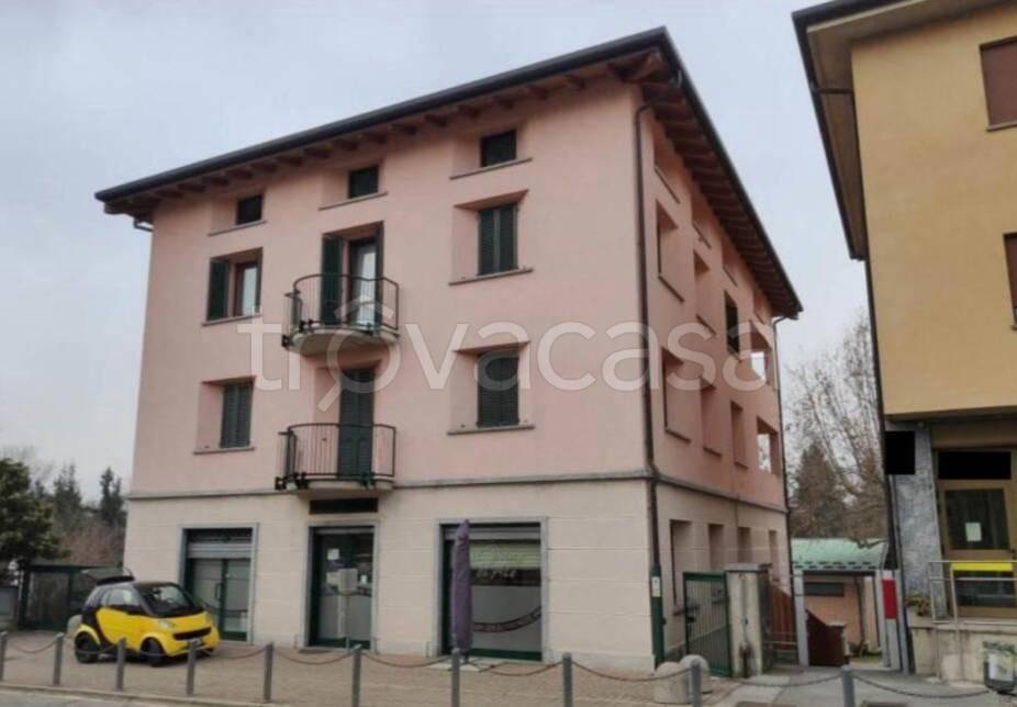 appartamento in vendita a Merone