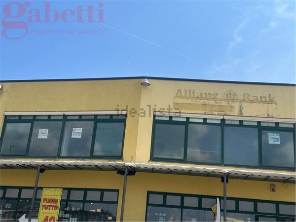 ufficio in vendita a Merone