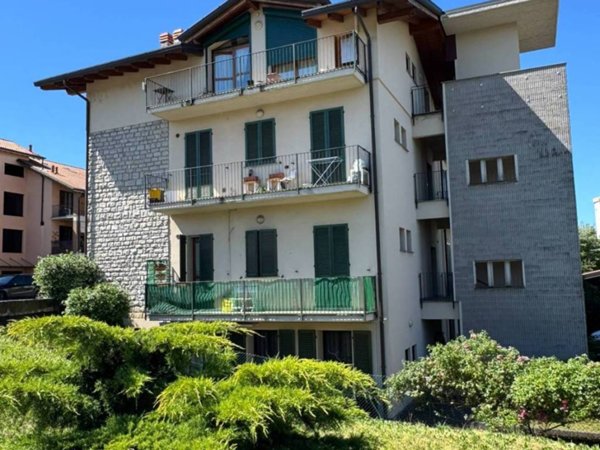 appartamento in vendita a Merone