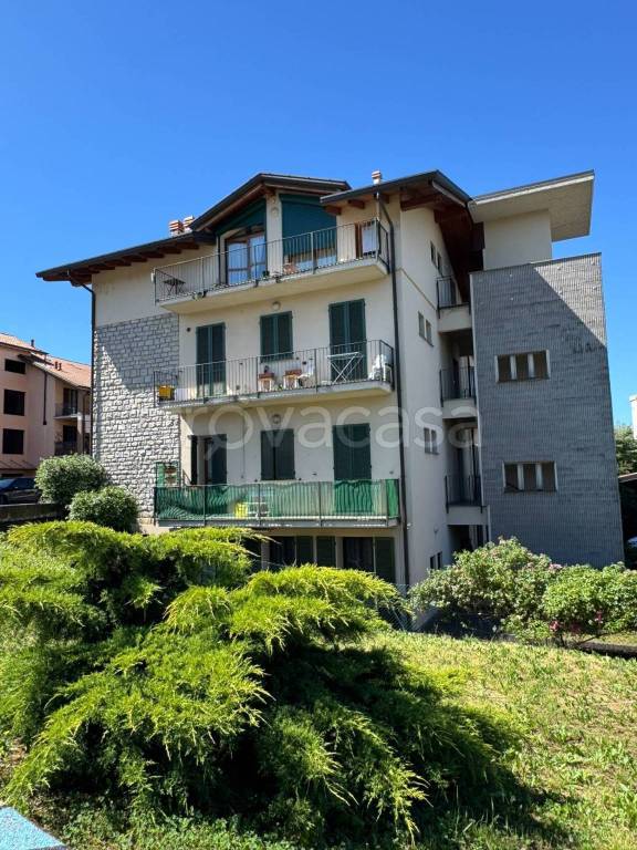 appartamento in vendita a Merone