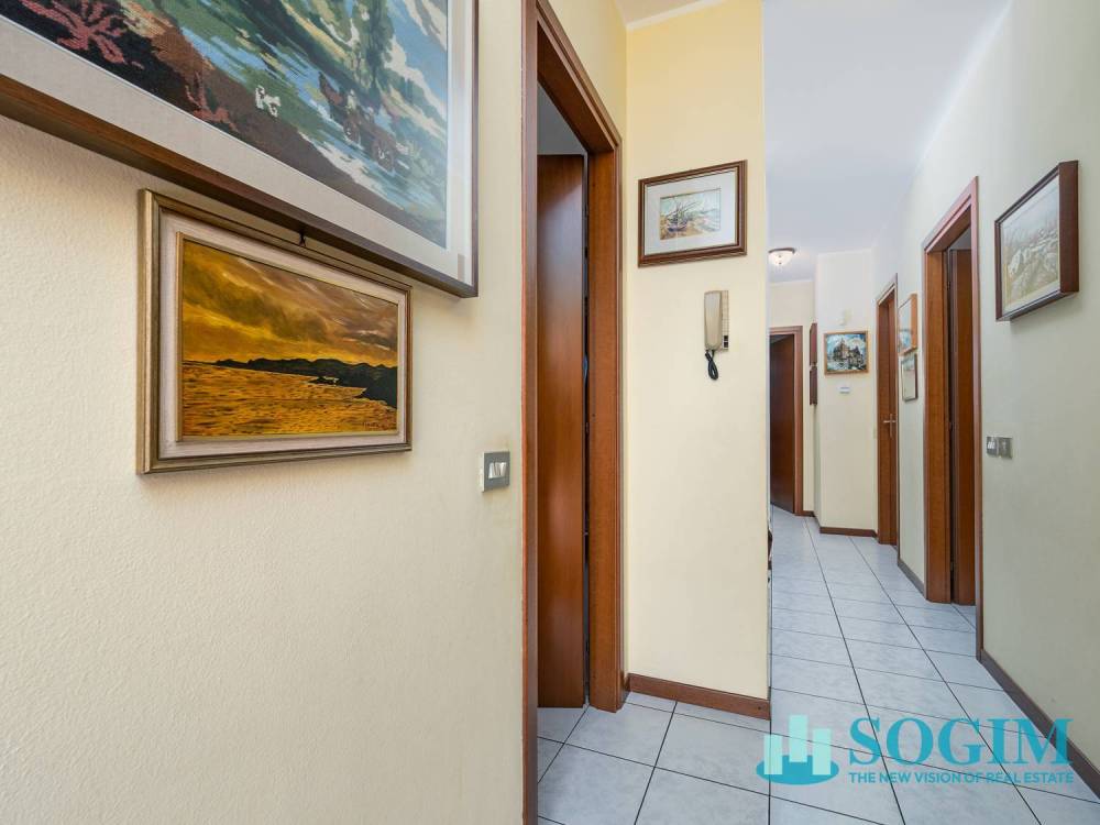 casa indipendente in vendita a Merone