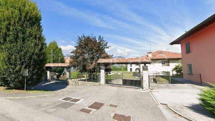 ufficio in vendita a Merone