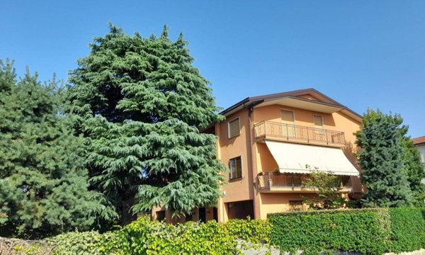 appartamento in vendita a Merone