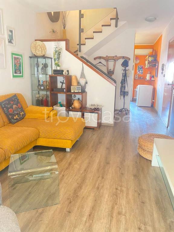 appartamento in vendita a Merone