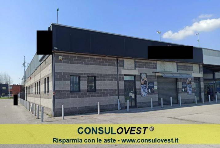 ufficio in vendita a Merone