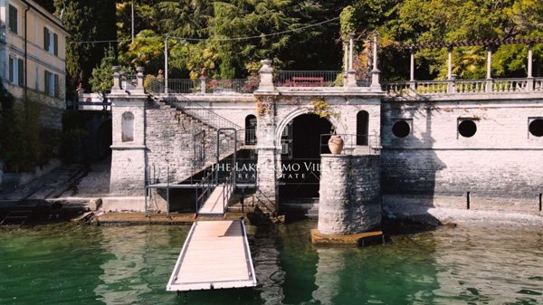 casa indipendente in vendita a Moltrasio