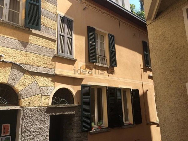 appartamento in vendita a Moltrasio