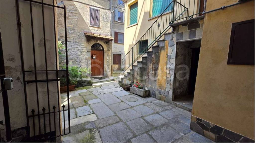 appartamento in vendita a Moltrasio