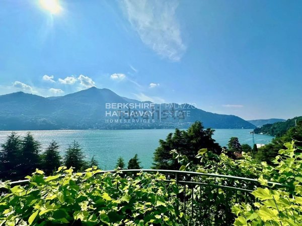 casa indipendente in vendita a Moltrasio