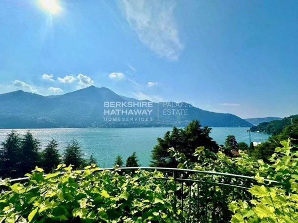 casa indipendente in vendita a Moltrasio