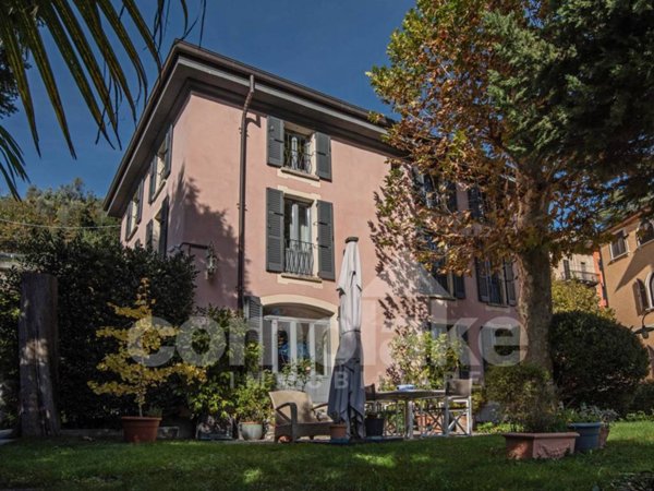 casa indipendente in vendita a Moltrasio