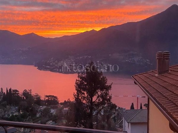 appartamento in vendita a Moltrasio