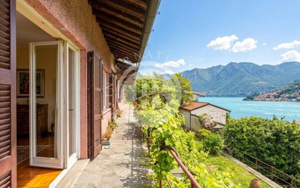 casa indipendente in vendita a Moltrasio