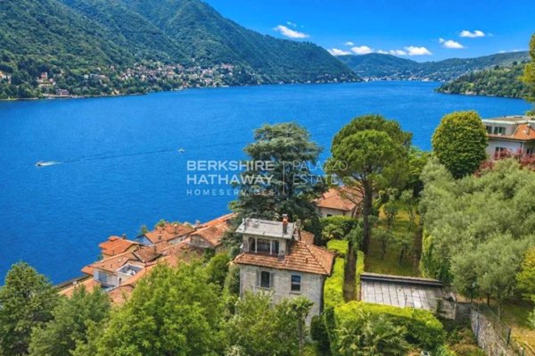 casa indipendente in vendita a Moltrasio in zona Casarico