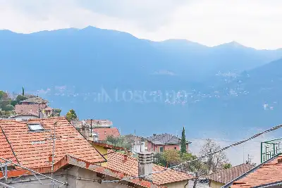 casa indipendente in vendita a Moltrasio