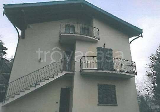 appartamento in vendita a Monguzzo in zona Nobile